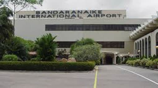 54-year-old attempting to smuggle foreign currency intercepted at BIA