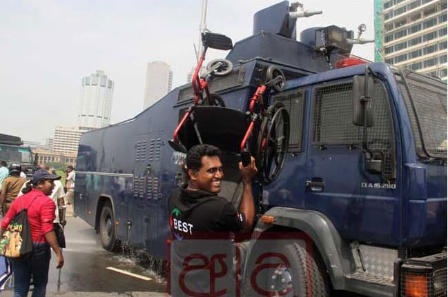 Govt claims tense situation at Pres. Secretariat a ‘conspiracy’