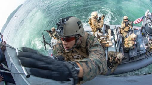 Sri Lankan Marine Corps conduct joint drill with U.S. counterparts