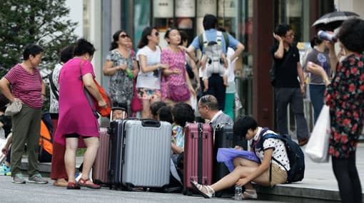 Sri Lanka to regulate tourist hotels
