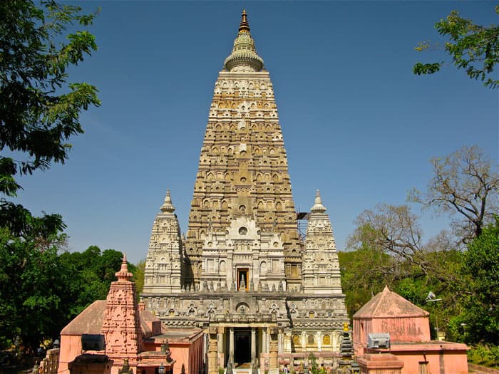 Bodh Gaya temple gets IT notice