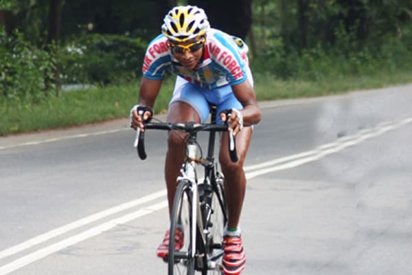 Jeewan Jayasinghe wins gold in Cycling event