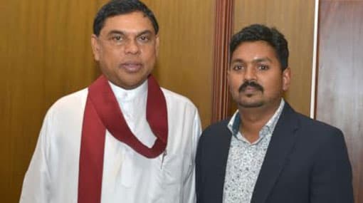 Bandarawela Pradeshiya Sabha UNP leader joins SLFP