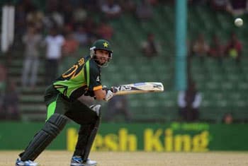 Pakistan beat India by one wicket in thriller