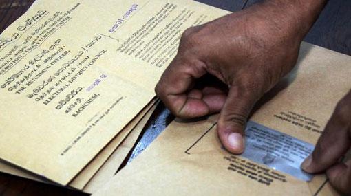 Postal voting applications: deadline falls at midnight