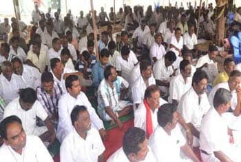 Over 3,000 fishermen launch indefinite fast in Tamil Nadu