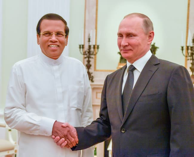 Russia pledges to enhance economic cooperation