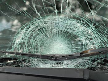 One dead, 2 injured in three-wheeler accident