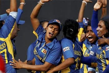 VIDEO: SL thrash India by 138 runs and qualify for Super Six round