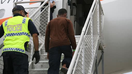 Australia returns 13 illegal migrants to Sri Lanka