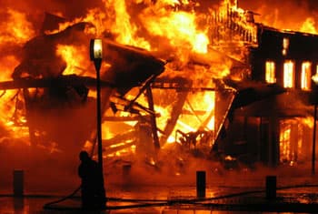 Fire breaks out at four-storey building in Negombo