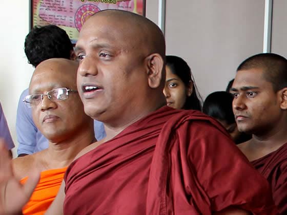 Ravana Balaya accosts with FEB Chairman