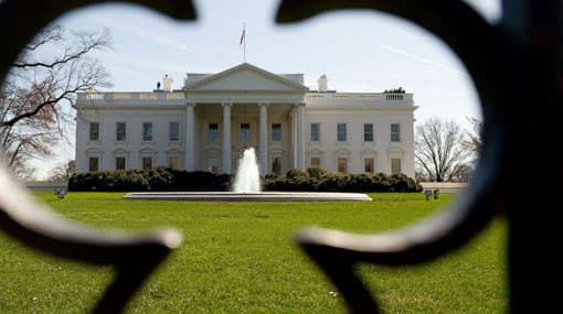 Driver detained after White House bomb scare
