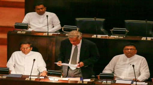 PM hits back at political rivals over Expressway allegations