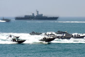 Navy arrests group attempting to illegally set sail from SL