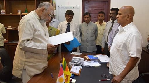 Vigneswaran boycotts Investment Forum organized by Governor?