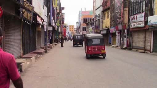 Kiribathgoda, Kadawatha shops close in protest against VAT