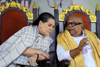 DMK threatens to pull out of UPA over Lankan issue