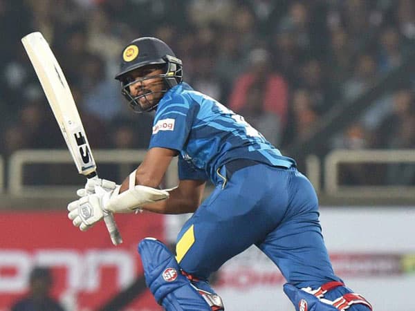 Chandimal, Tharanga guide Sri Lanka to 254