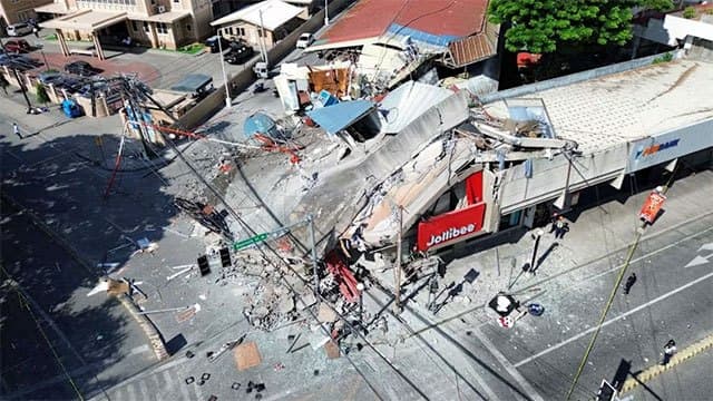 Death toll in Philippine quake rises to at least 15