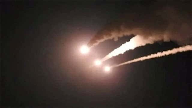 US launches new strikes after Trump threatens to attack Iran 'very hard'