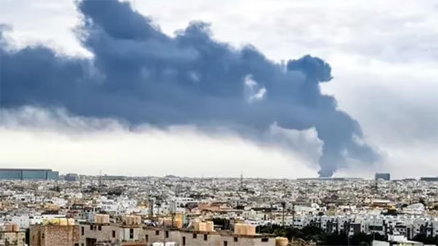 Kuwait temporarily closes airspace