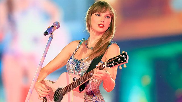 Taylor Swift becomes youngest woman in Songwriters Hall of Fame