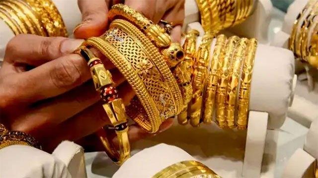 Gold price falls in Sri Lanka after global market drop