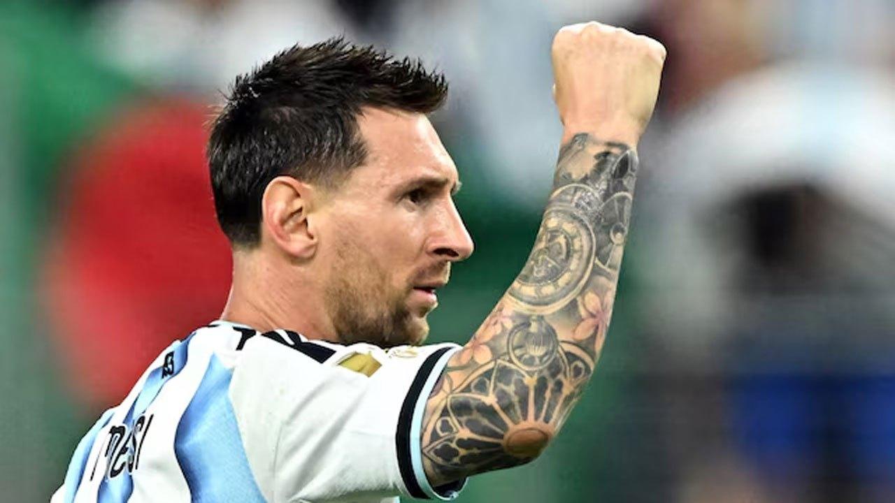Messi sets World Cup scoring record as Argentina advances to knockout stage