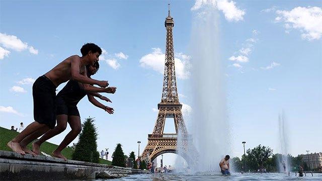 Forty drown in France as people seek relief from Europe-wide heatwave