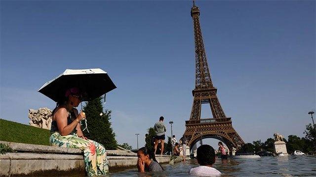 More heat records expected as deadly 'Omega' heatwave grips Europe