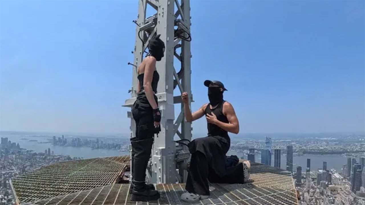 Two people arrested in apparent marriage proposal atop Empire State Building