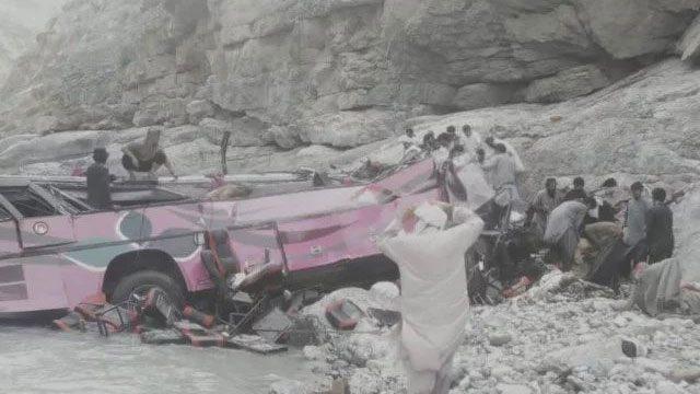 40 killed, 8 injured after bus falls into ditch in southwest Pakistan