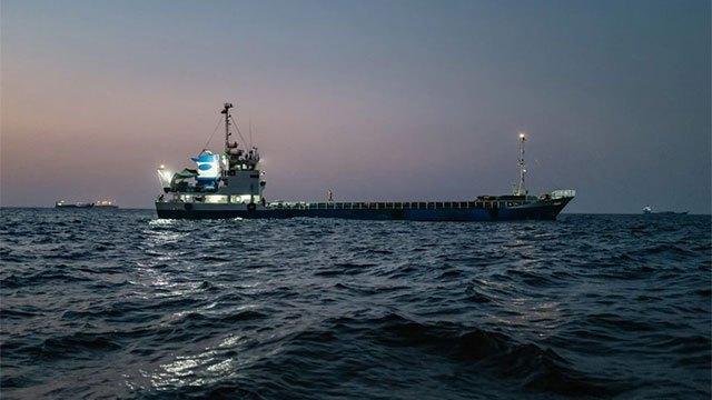 US revokes Iran oil waiver after Hormuz tanker attacks