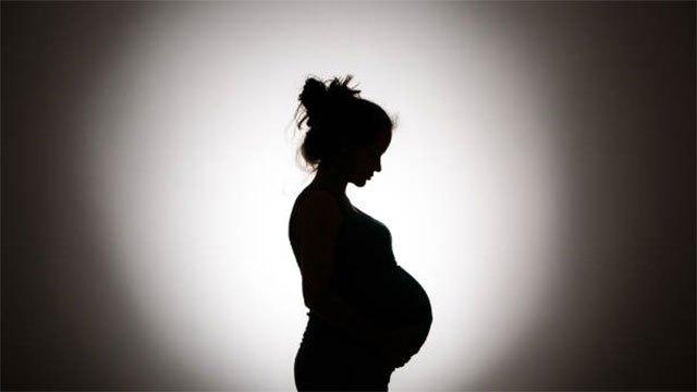 UK-based Sri Lankan couple say overseas surrogacy agency made twins using wrong sperm