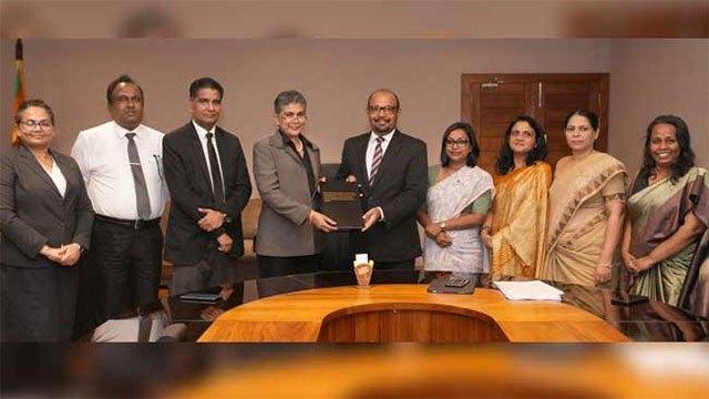 Committee report on presidential pardons submitted to Justice Ministry