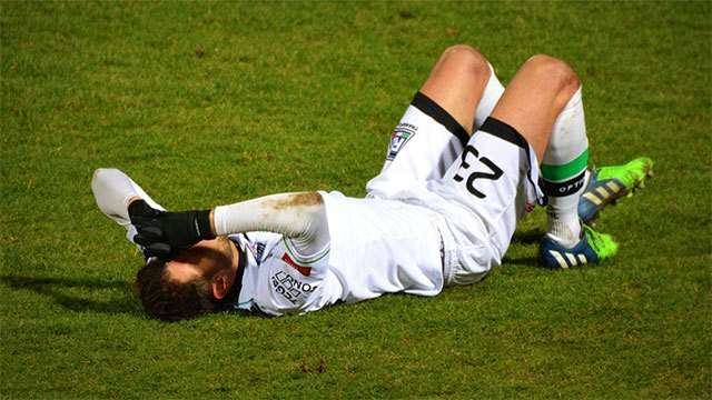 Footballers more likely to suffer depression and anxiety - study
