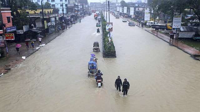 Bangladesh monsoon death toll hits 50, thousands displaced