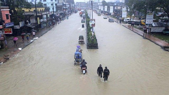 Bangladesh monsoon death toll hits 50, thousands displaced