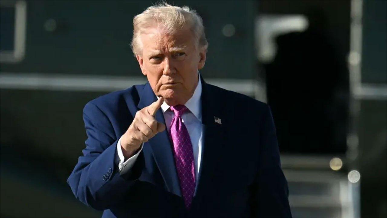 Donald Trump announces ‘Iranian blockade,’ proposes 20% Hormuz cargo fee