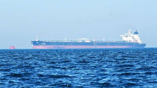 Oil prices jump 5% after Donald Trump reimposes Iran blockade