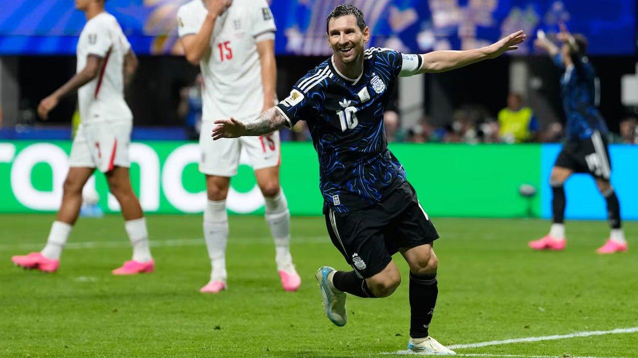 Argentina stun England with late goals to reach World Cup final