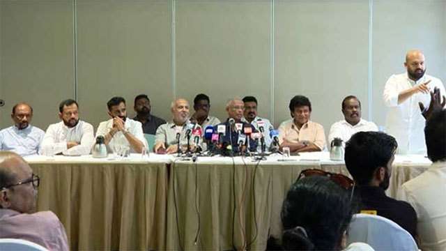 6 Tamil and Muslim parties deciding to unite a sign of split in opposition?