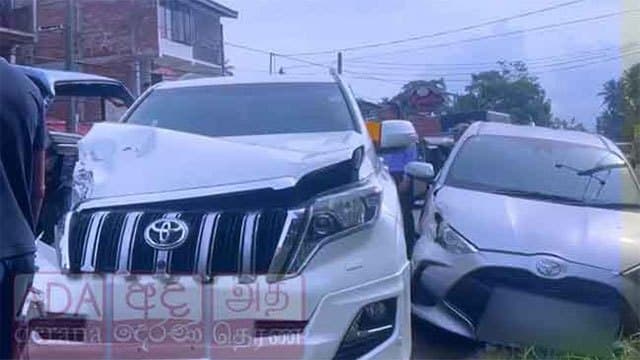 Three-vehicle collision on Panadura-Horana Road leaves two injured