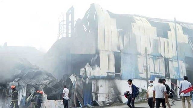 Katuwana Factory Fire: CEA reveals no updated environmental license or emergency plan