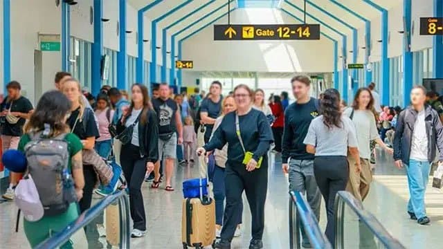 Tourist arrivals in July top 138,000