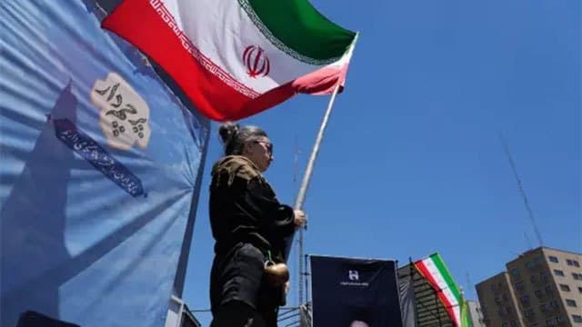 Iran will halt attacks as long as US maintains pause, Iranian source says