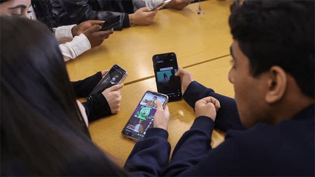 Australia defends teen social media ban after study shows most still online