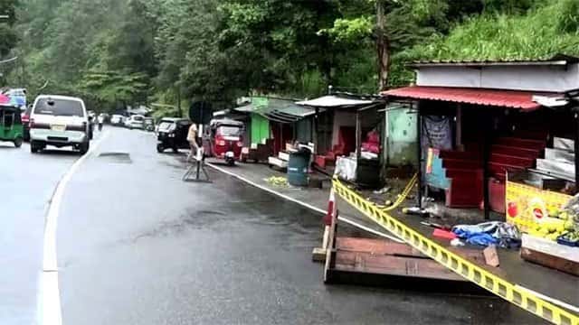 Colombo–Kandy main road temporarily closed between Kadugannawa and Ganethenna