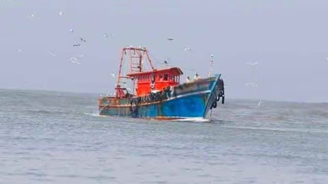 Sea areas from Puttalam to Hambantota cleared for fishing as weather improves